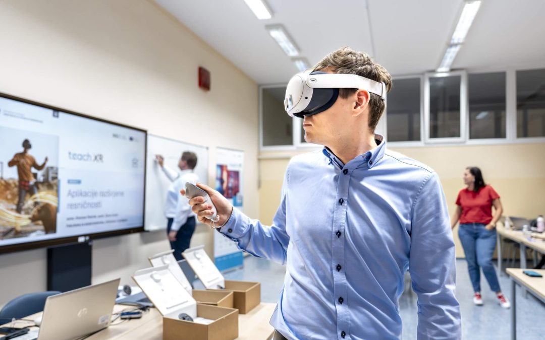 Od pedagoških ciljev do prvih preizkusov v VR: Moj prvi XR v Mariboru