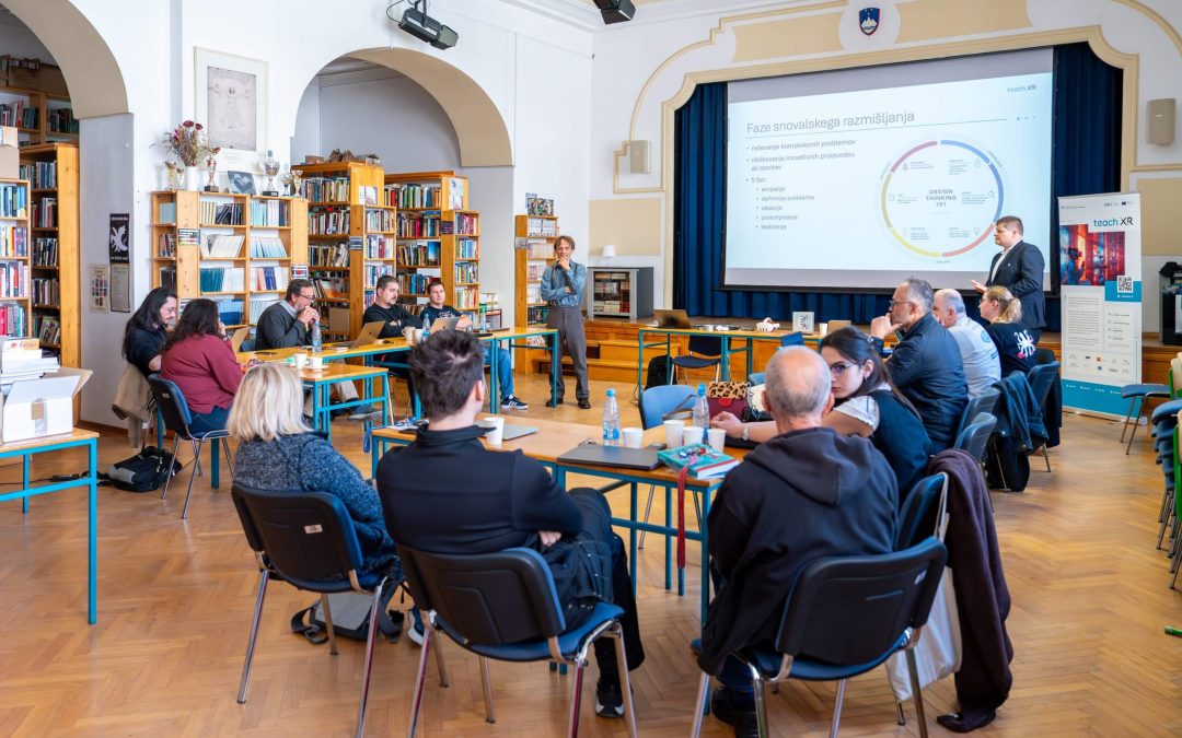 Tehnična znanja in praktični pristopi: tretja izvedba delavnice Moj prvi XR
